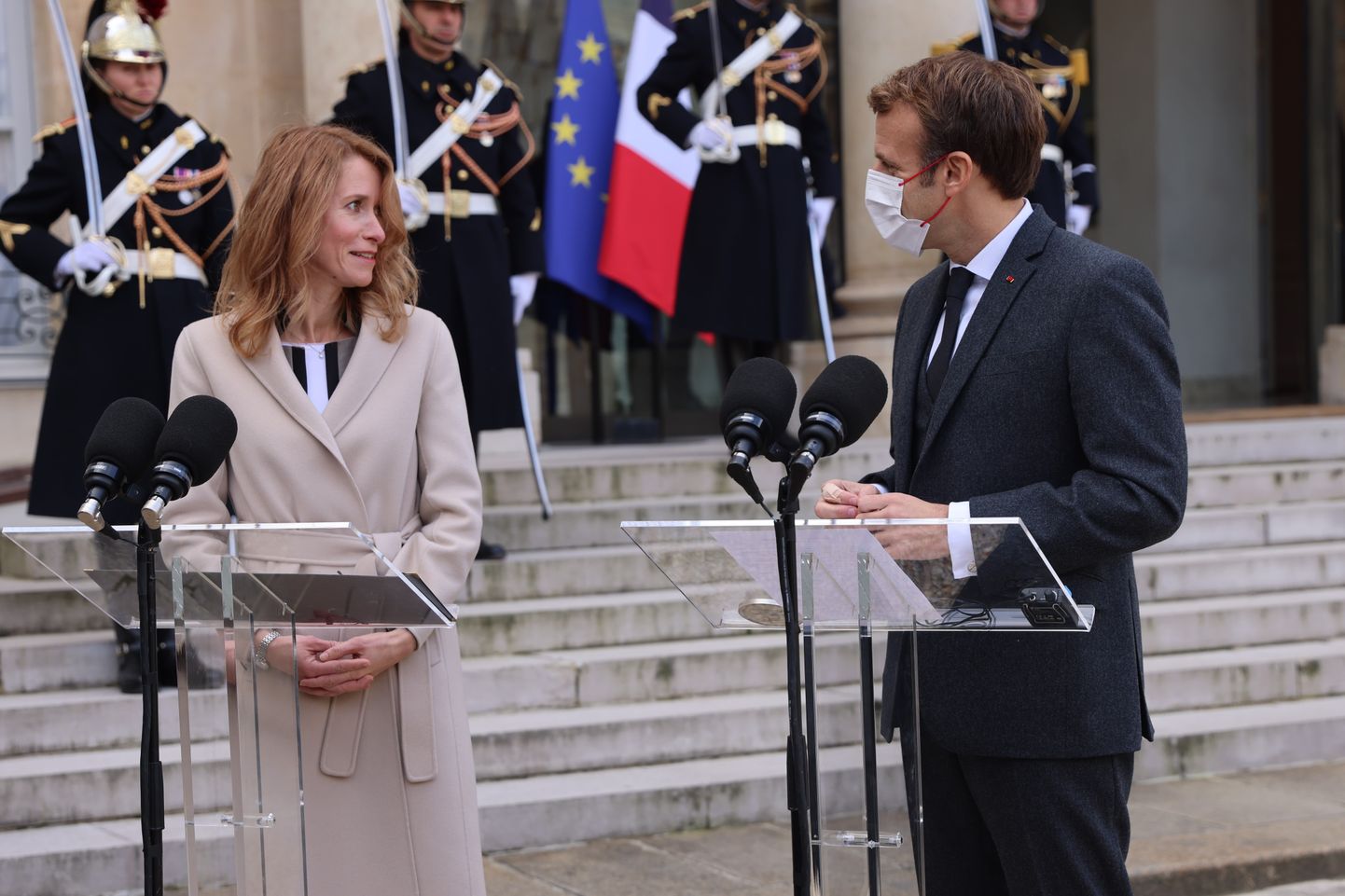 Peaminister Kaja Kallas ja Prantsusmaa president Emmanuel Macron.
