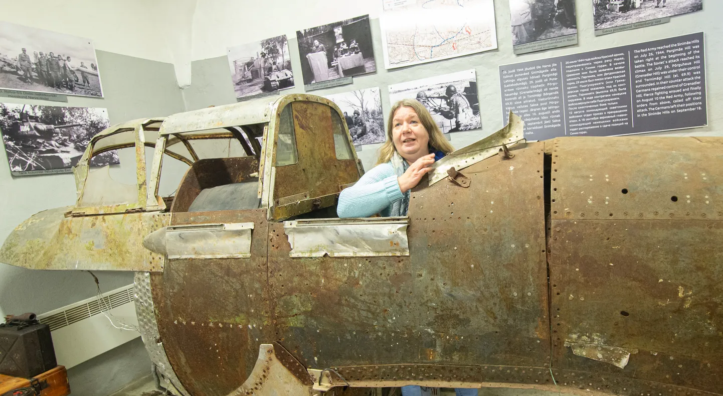 Pool sajandit vees ligunenud lennuk IL-2 leidis ülemöödunud aastal koha Vaivara Sinimägede muuseumi näitusemajas. Ivika Maidre sõnul hangib muuseum nüüd teabekioski, et ründelennuki lugu paremini esile tuua. Teabekioski saab ka tank T-34, mis peagi muuseumi tehnikahalli jõuab.