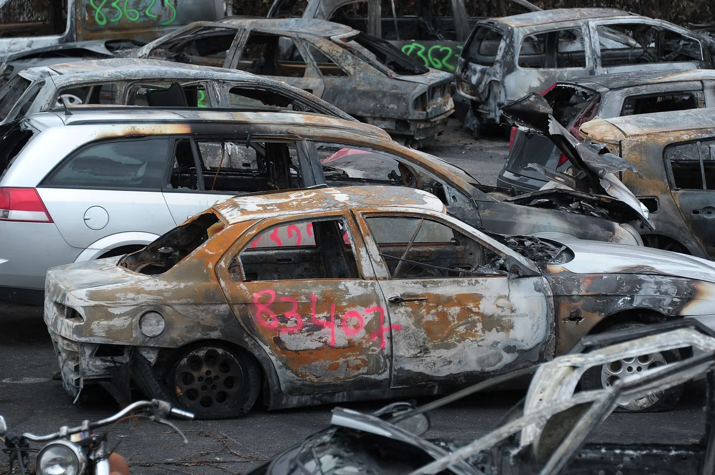 Põlema pandud autod Strasbourgis.