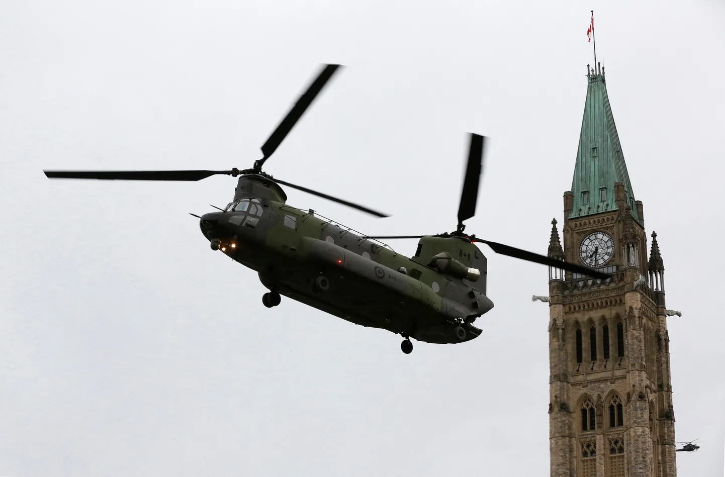 Канадский вертолет.
