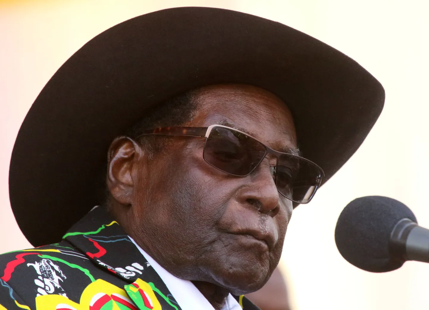 93-aastane Zimbabwe president Robert Mugabe esineb oma poolehoidjatele 29. juulil Chinhoyis.