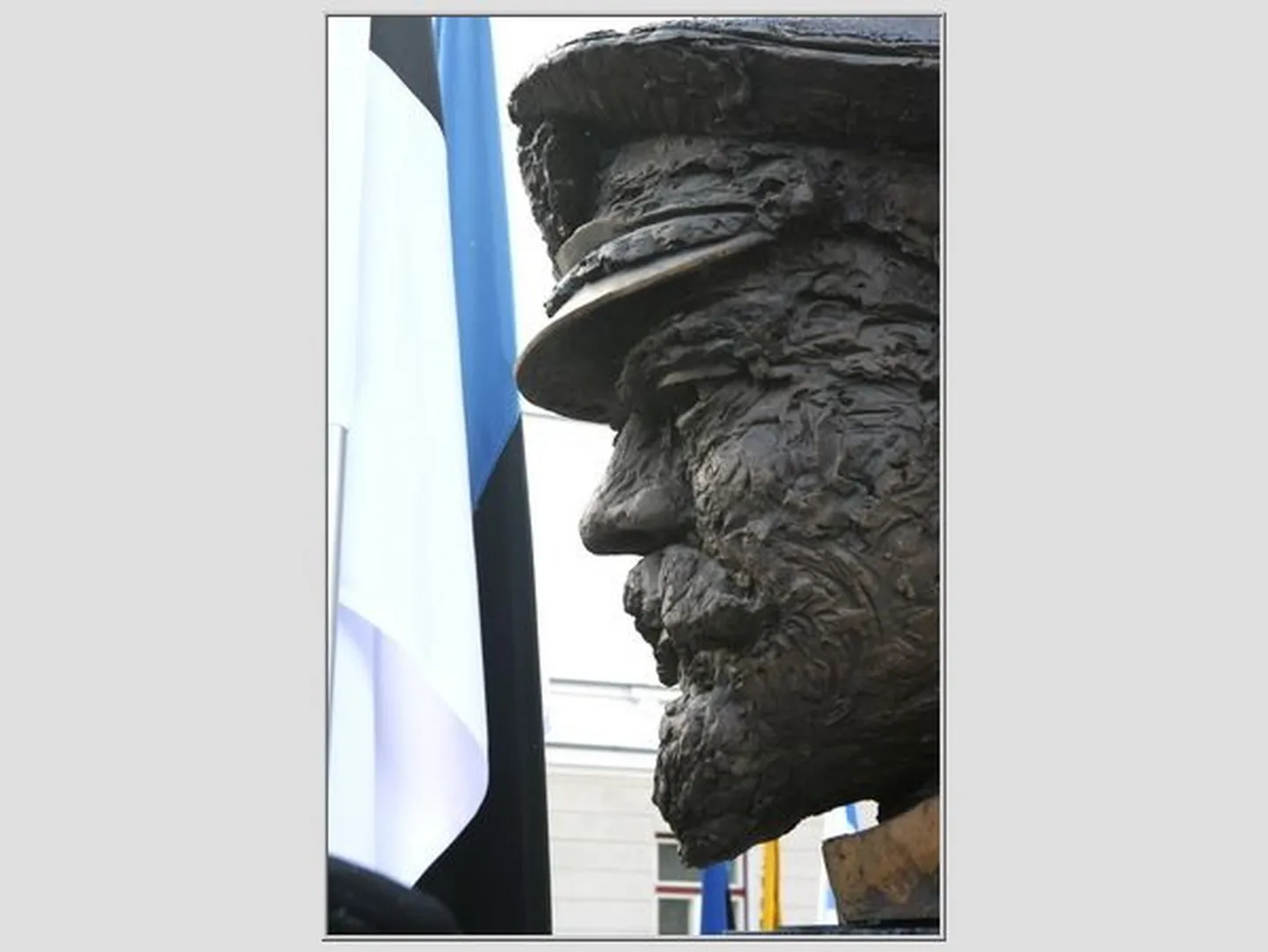 Johan Pitka monument.