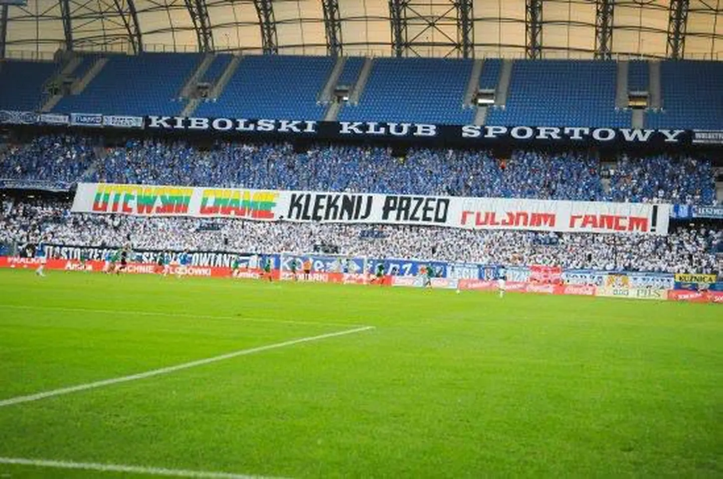 Poznani klubi fännide solvav loosung.