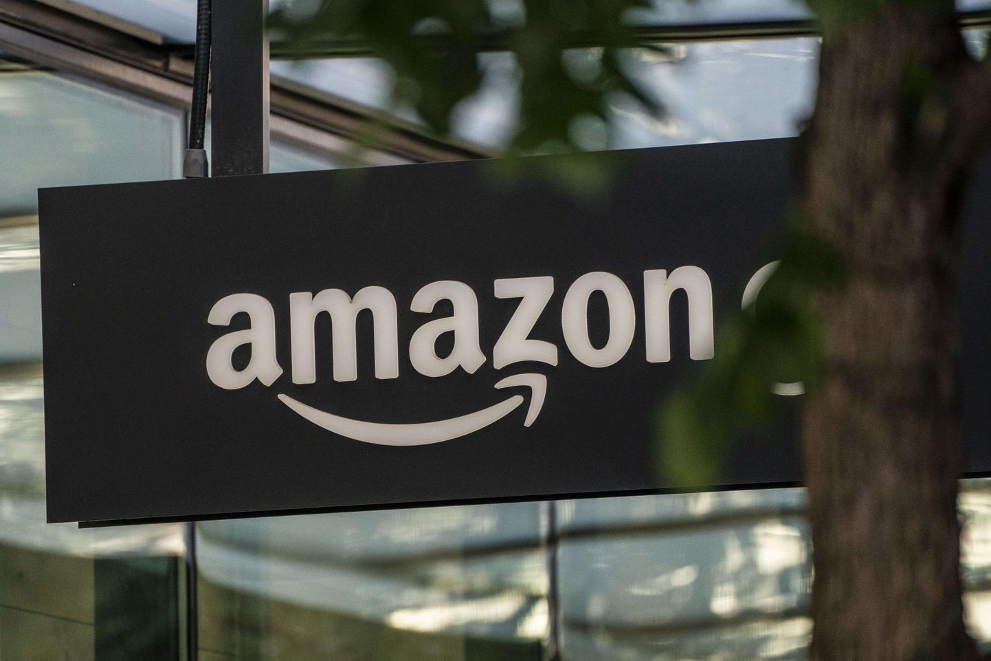 Amazoni Go kaupluse logo.