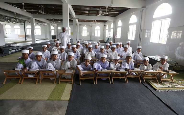 Koraani õpilased Madrasah Nurul Iman internaatkool Malaisia pealinnas Kuala Lumpuris. Koolis õpib 36 poissi vanuses 11 kuni 18.
Foto: REUTERS/Olivia Harris