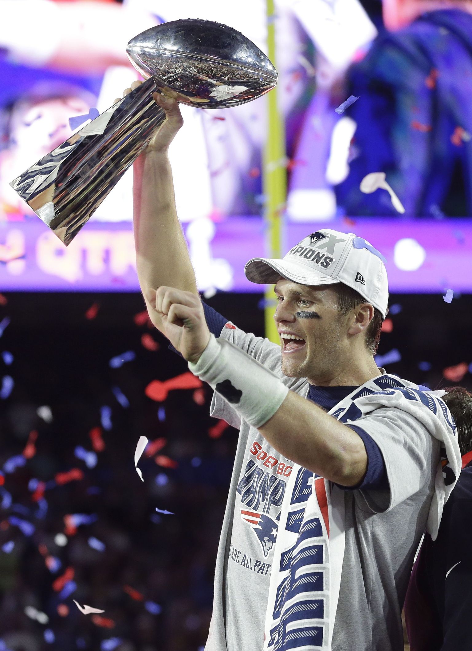 New England Patriotsi mängujuht Tom Brady viis meeskonna 2014. aastal neljandat korda Super Bowli võitjaks.
