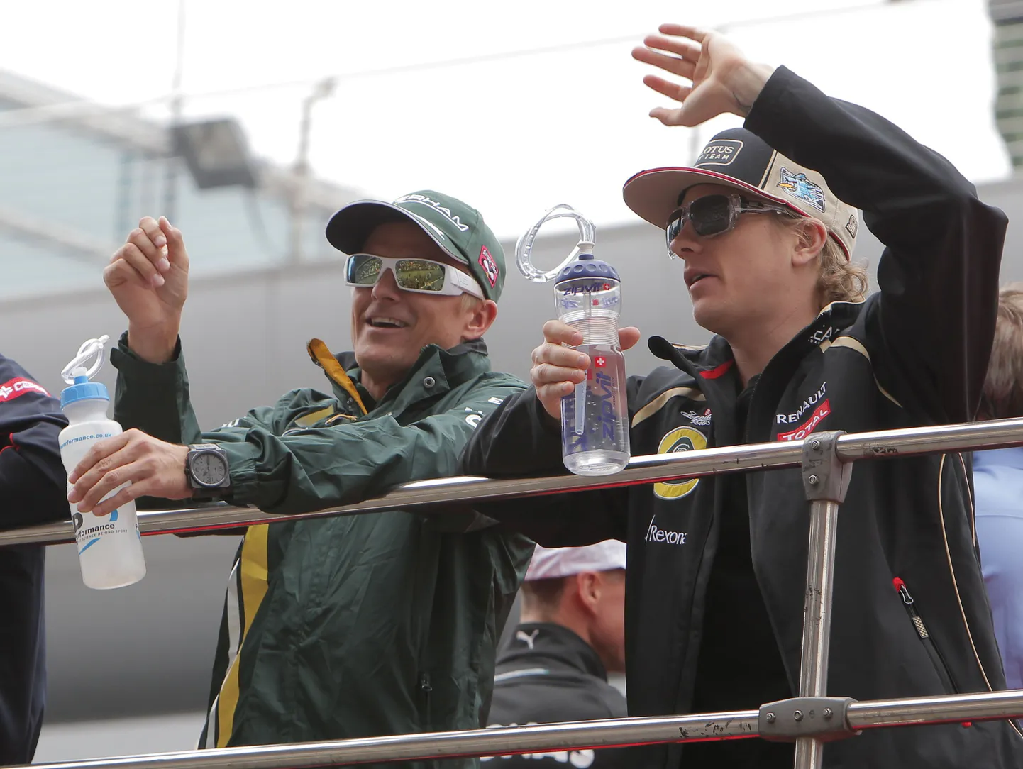Heikki Kovalainen (vasakul) koos kaasmaalase Kimi Räikköneniga.