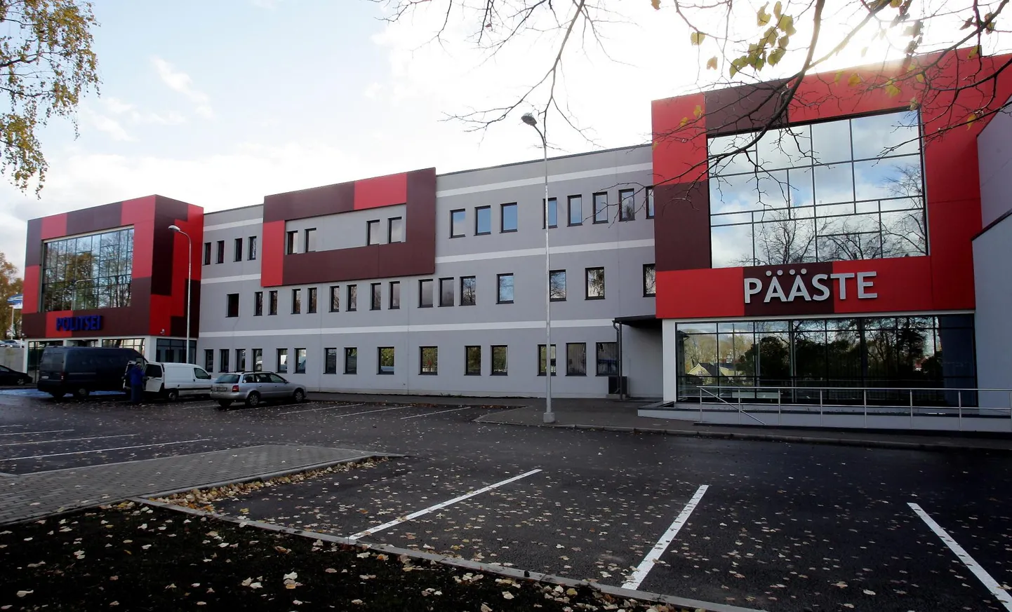 Rakvere politseijaoskonna uurijate lauale potsatasid Haljala metallivargust puudutavad materjalid.