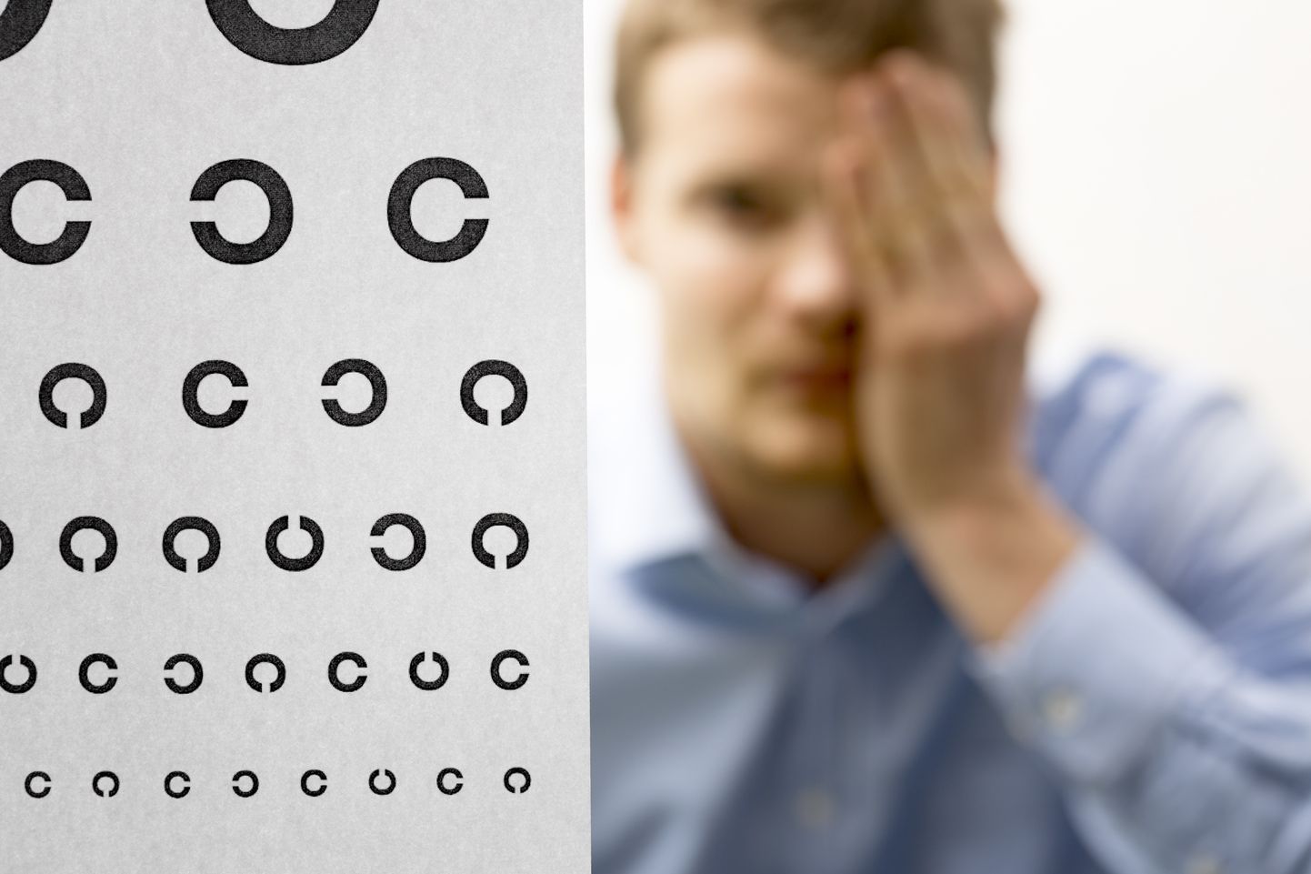 Diabeetiline retinopaatia tekitab silmanägemise halvenemist ning ravimata jätmisel ka pimedust.