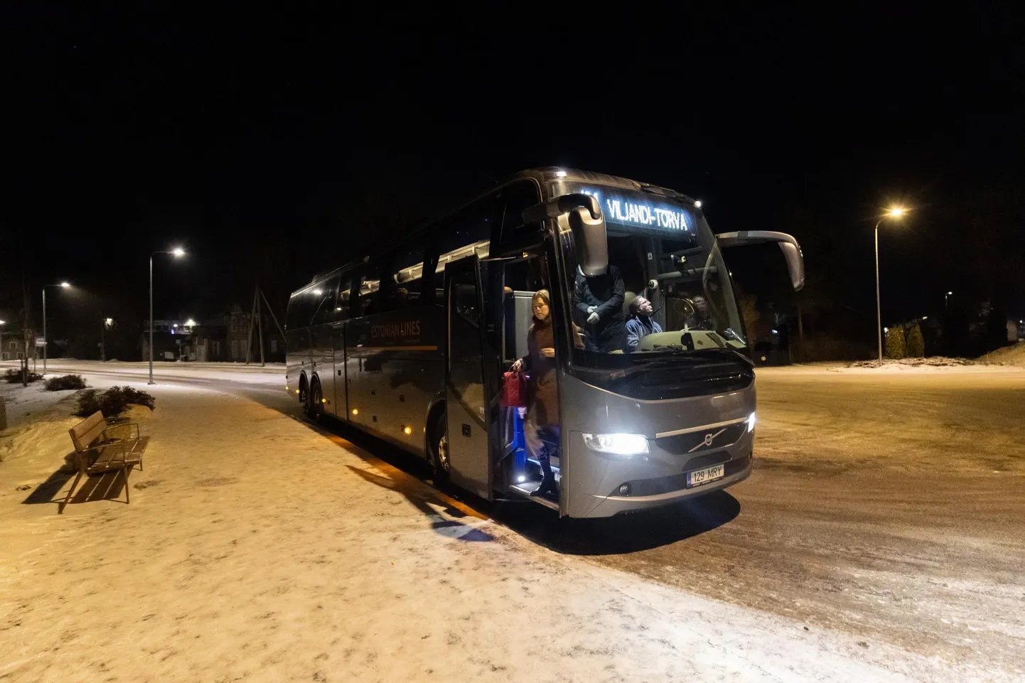 Estonian Linesi buss sõidutab paidelased pealinna hommikul kell 8.50 ja toob koju tagasi kell 17.50.
