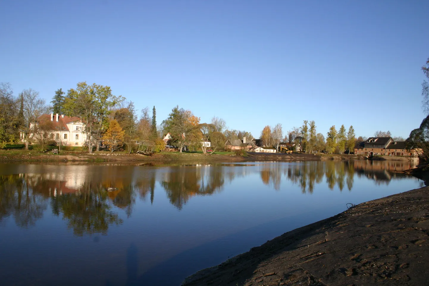 Hellenurme paisjärv