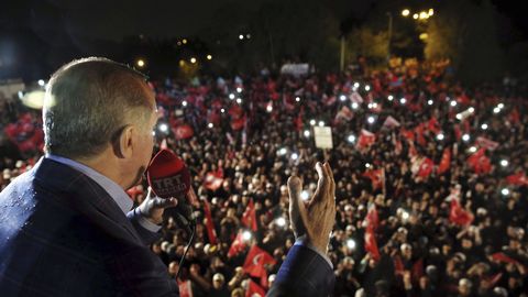 Türgi lahendas demokraatia probleemi