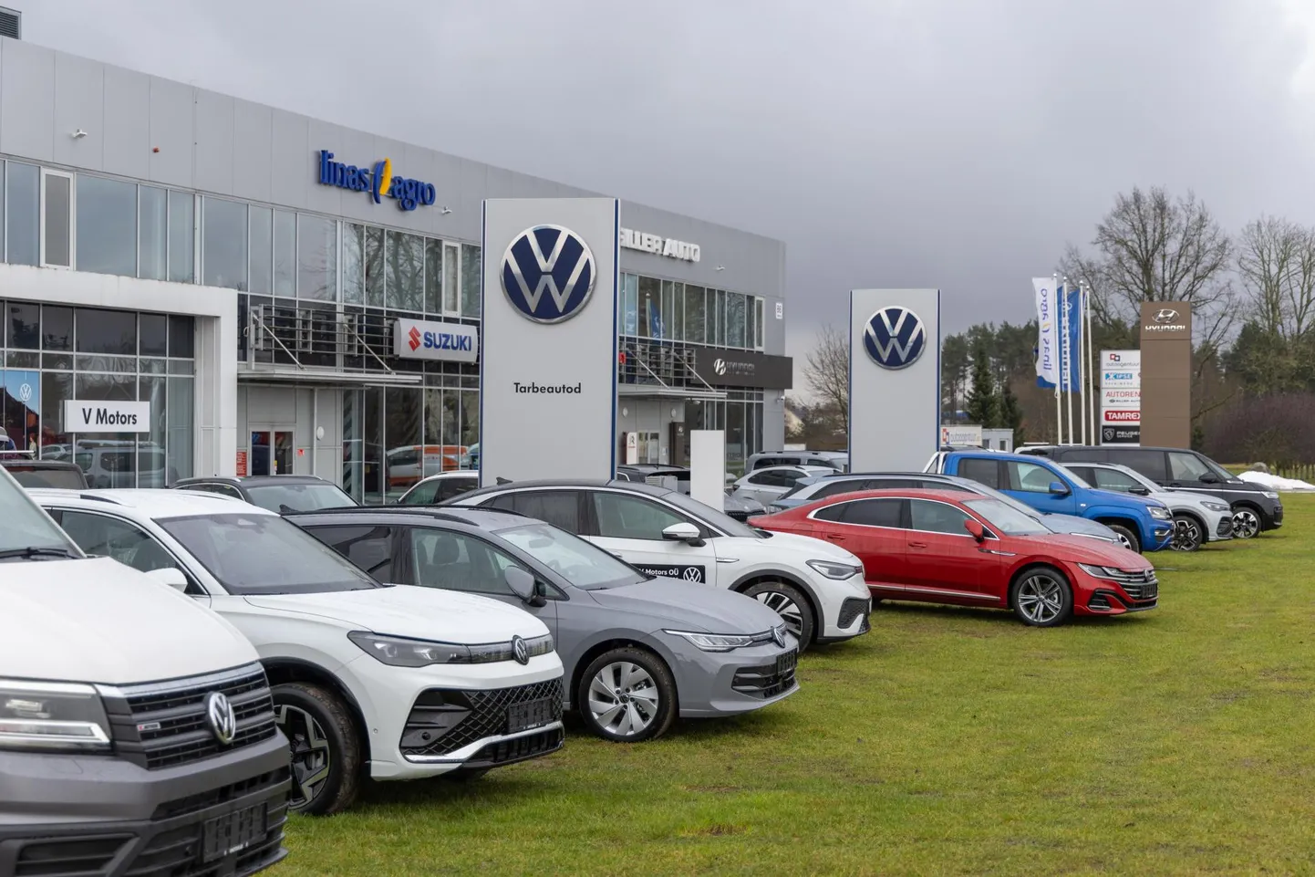 Nii mõnigi Viljandis tegutsev autosalong näitas möödunud aastal hüppelist müügi kasvu, millele andis hoogu aasta lõpu ostubuum.