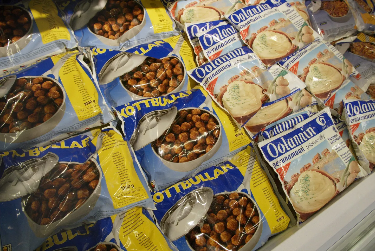 Külmutatud lihapallid Ikea poeketi külmletis.