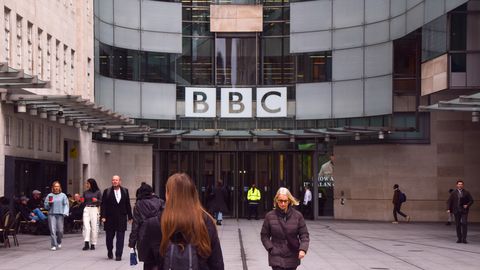 Briti poliitikud ärgitavad BBCd miljardihagi vältimiseks Trumpilt andestust lunima