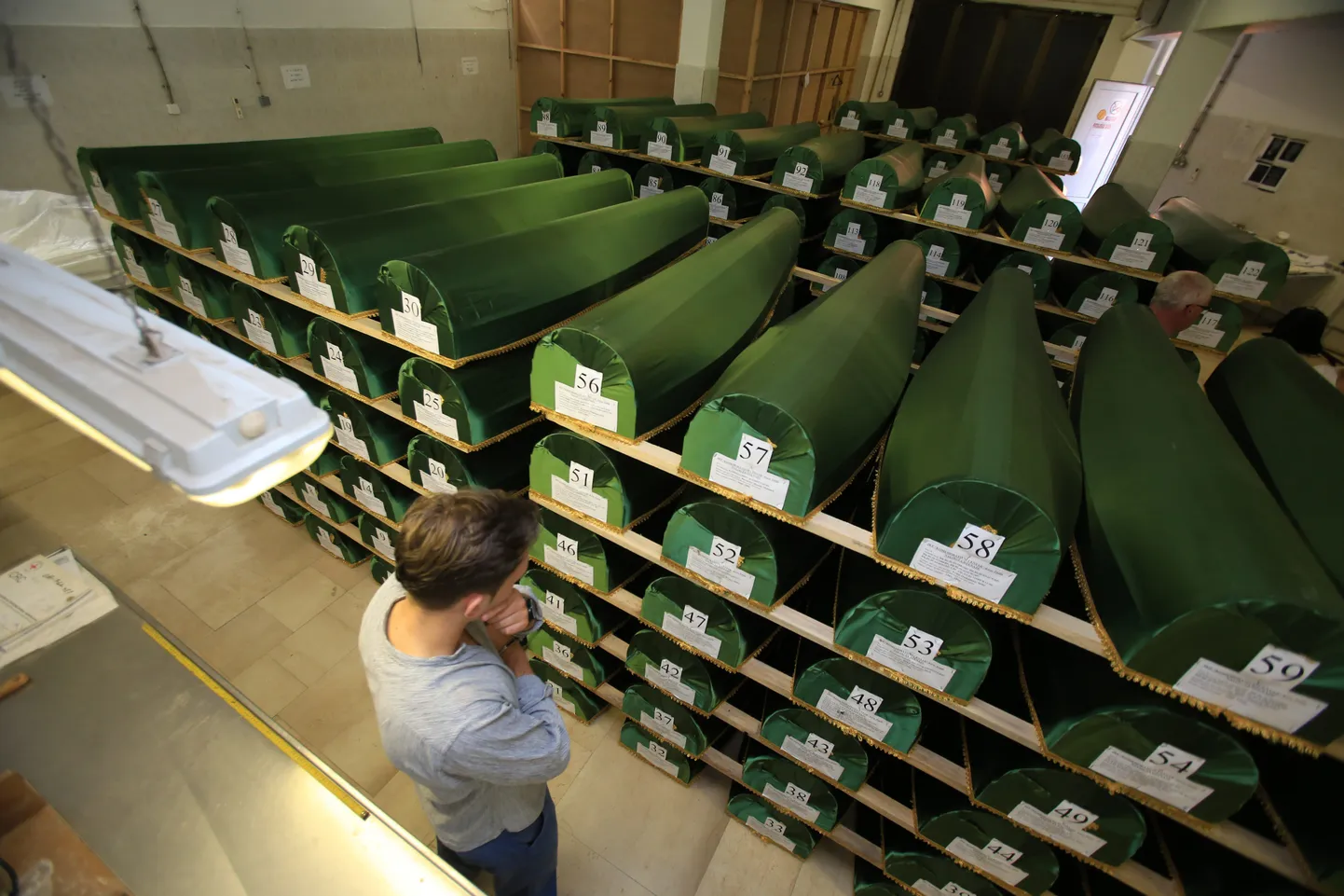Need Srebrenica ohvrite säilmetega 175 kirstu sängitatakse 11. juulil mulda.