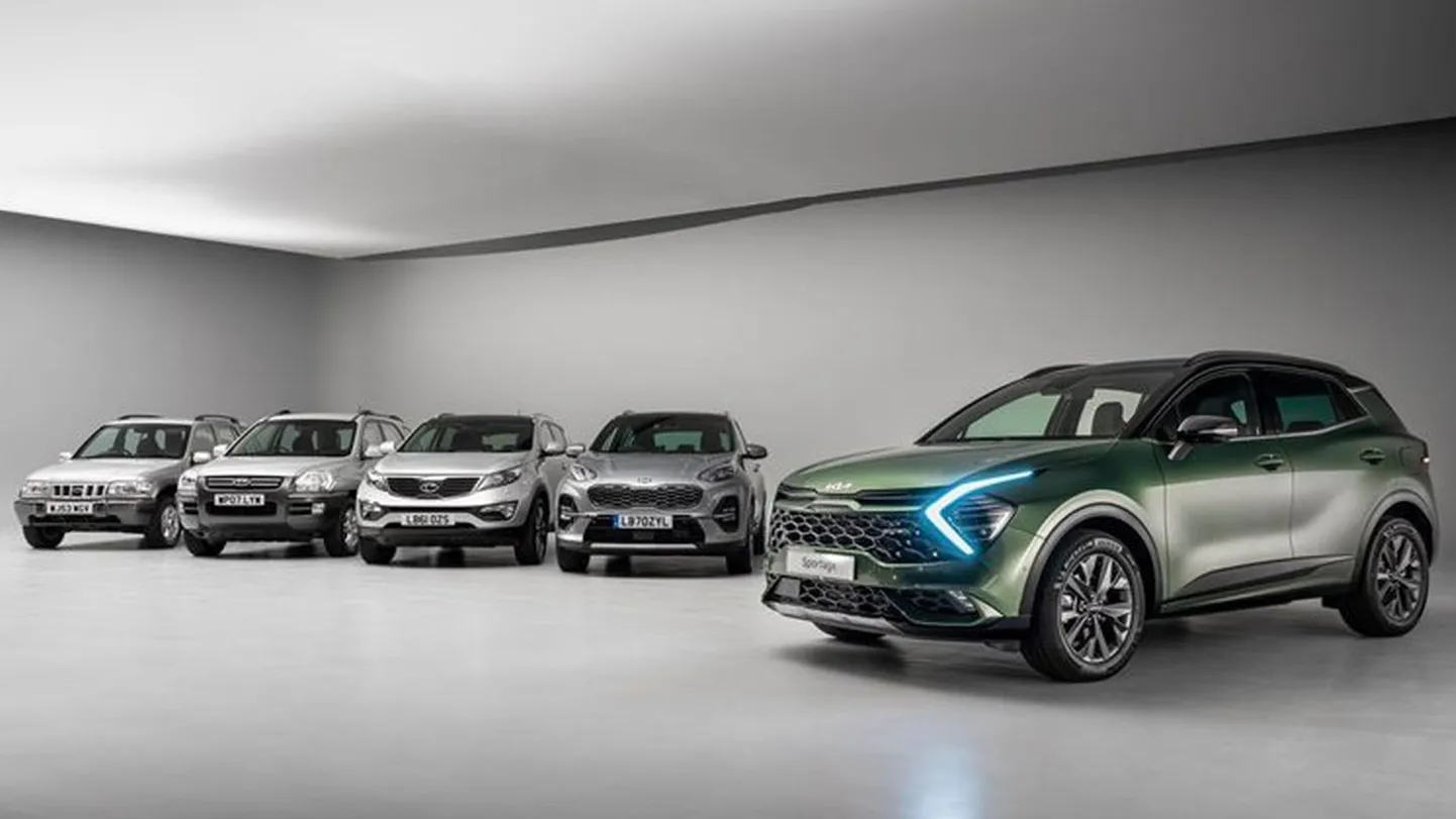 Pildil on Sportage´i kõik viis põlvkonda.
