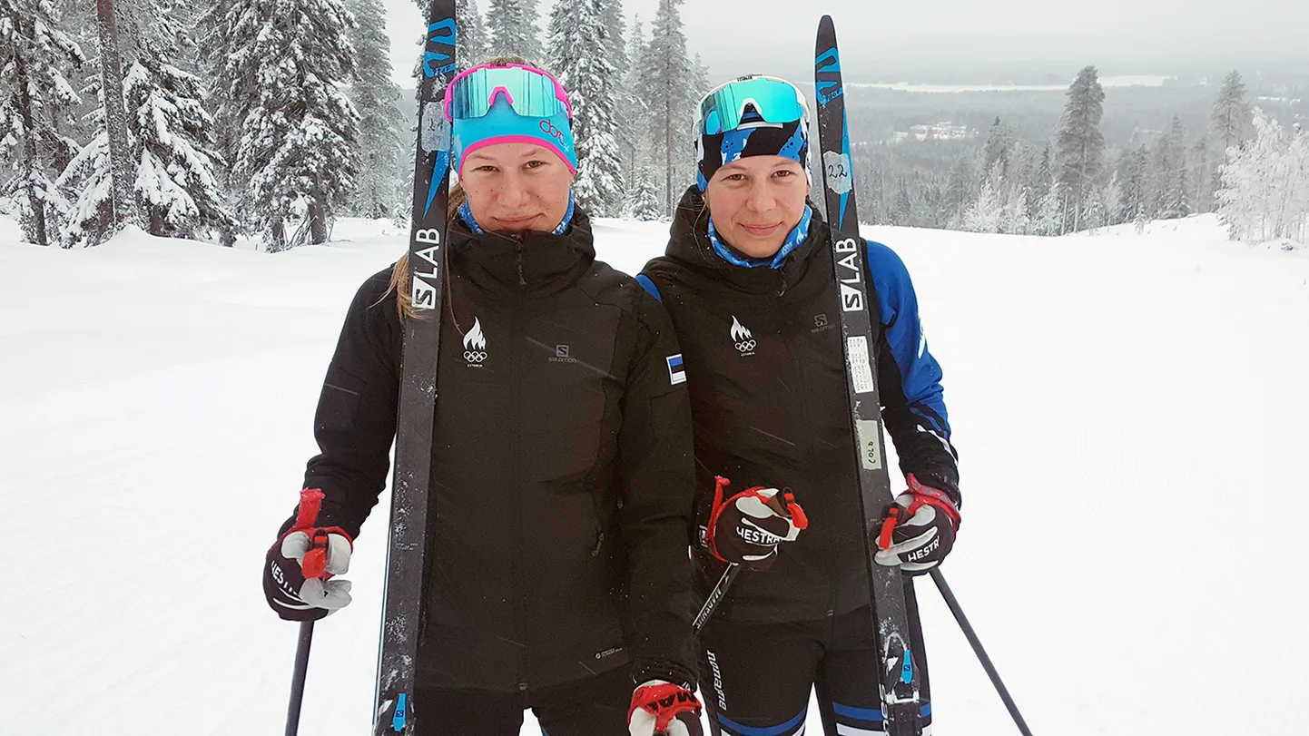 Suusakaksikutele Keidy (paremal) ja Kaidy Kaasikule on välismaal laagris olla ja võistelda kujunenud juba tavapäraseks nagu ka teistele Järvamaa suusa­tajatele.
