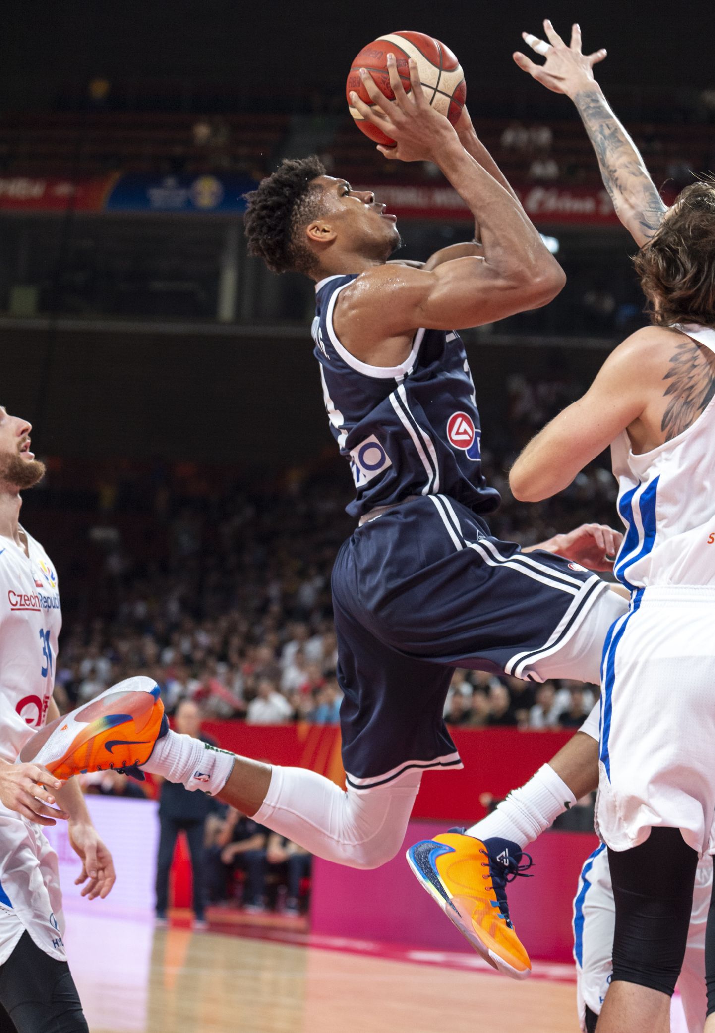 Kreeka NBA superstaar Giannis Antetokoumpo ei suutnud kreeklasi kaheksa hulka aidata.