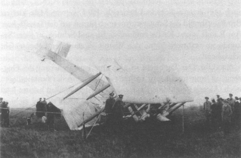 Esimese üle-Atlandi lennu lõpp-punkt: lennuk kukkus Iiri sohu ja uppus seal.