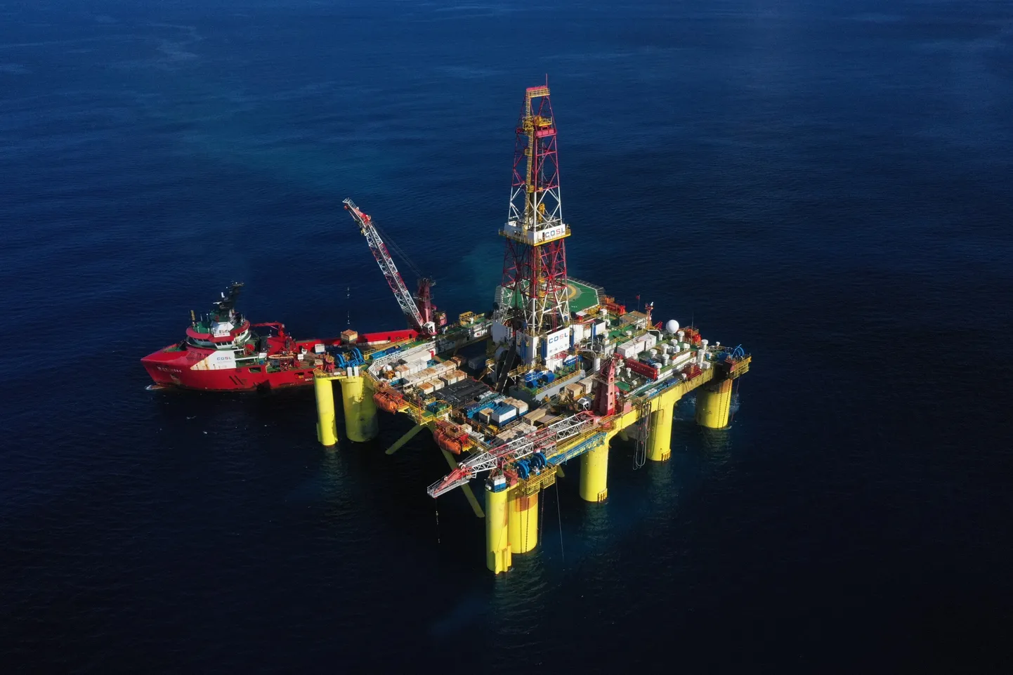 Нефтяная вышка в Южно-Китайском море. Иллюстративное фото.
