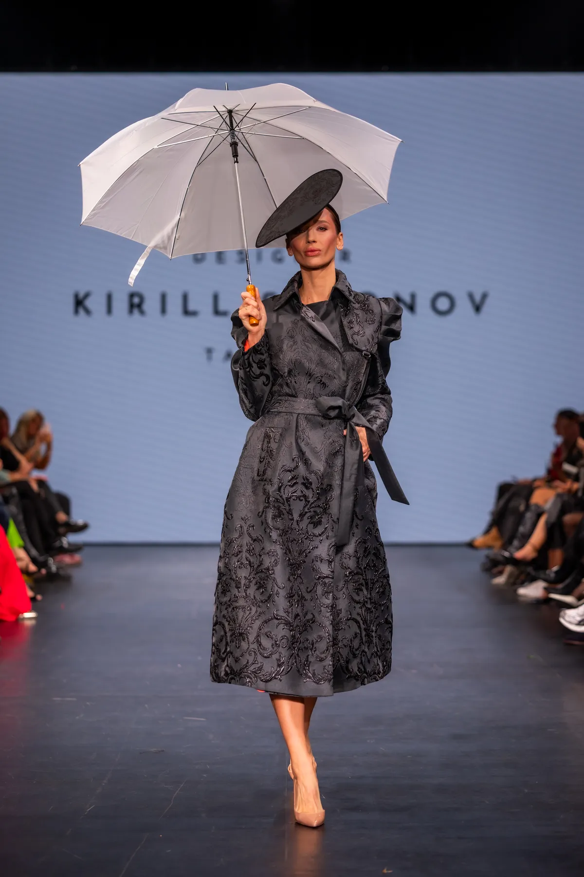 ... kui mustana. Värv on vaid boonus. Tallinn Fashion Week, sügis 2024, Kirill Safonov.