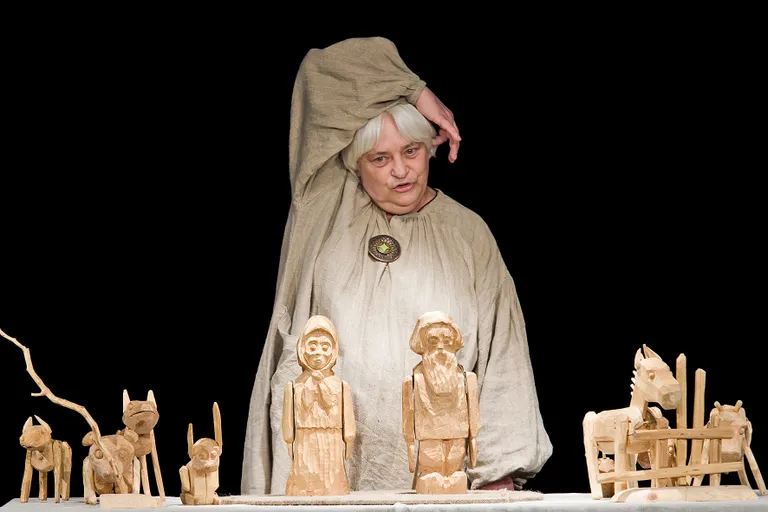 «Vepsa muinasjutud» on Helle enda lemmiktükk, 2009.