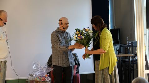 Kirjanik Mihkel Mutt pälvis aasta raamatu auhinna