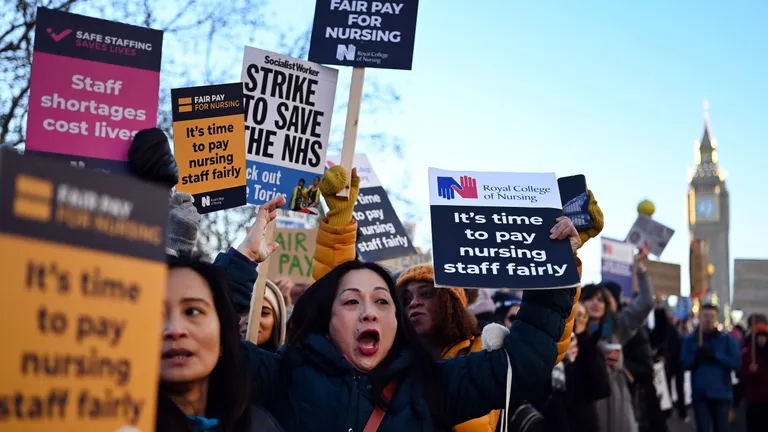 Забастовка медперсонала в Лондоне.
