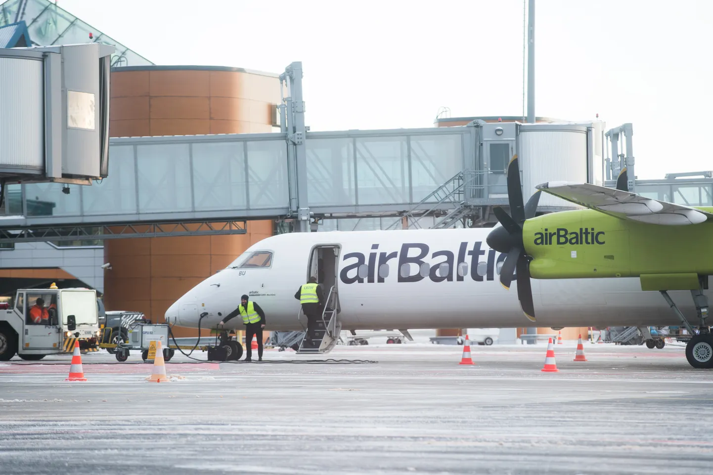 Air Baltic.
