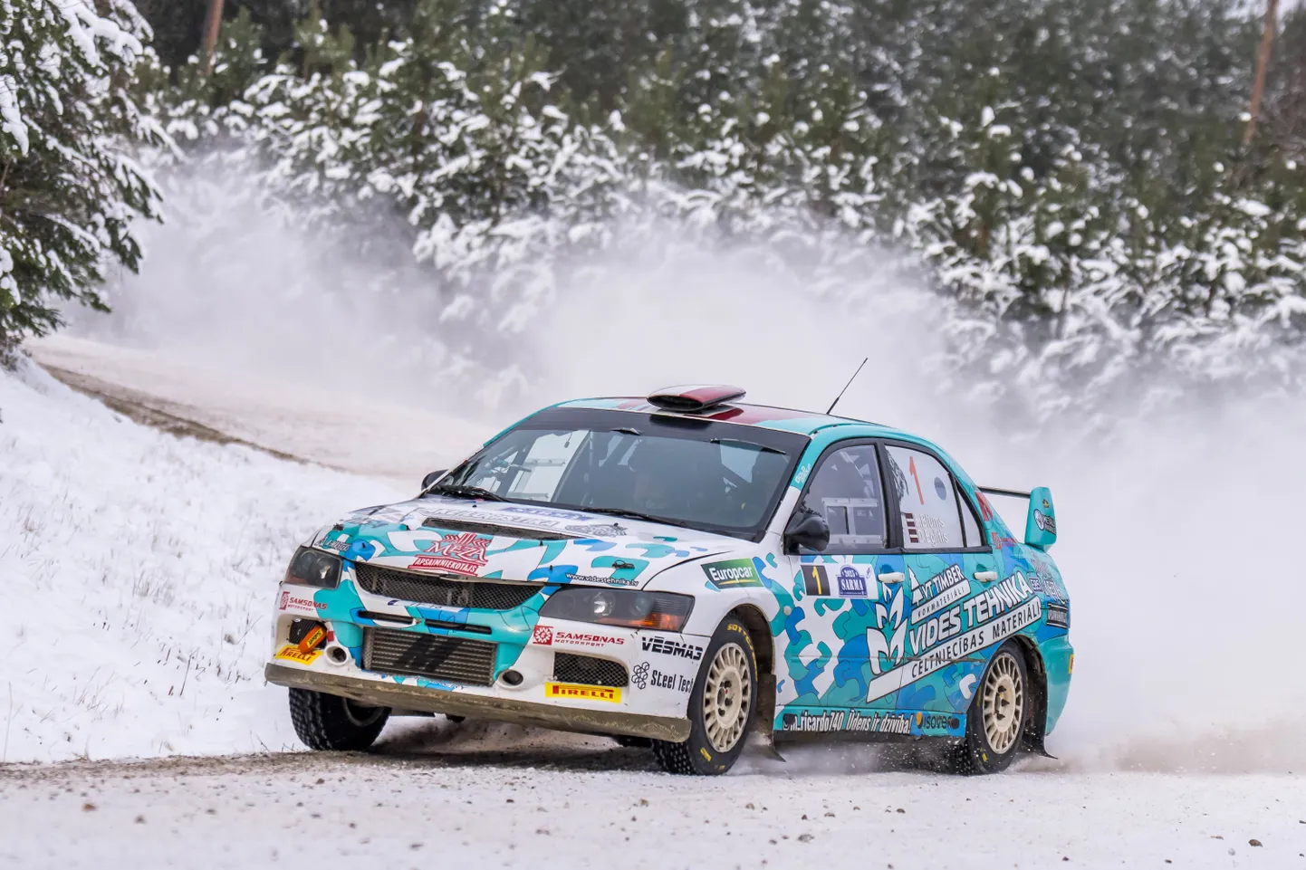 Emīla Blūma ekipāža rallijā "Sarma"