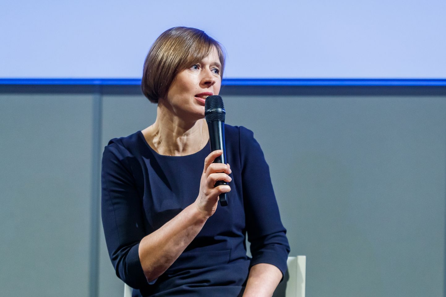 Kersti Kaljulaid leaves Alexela supervisory board due to gas imports from Russia.