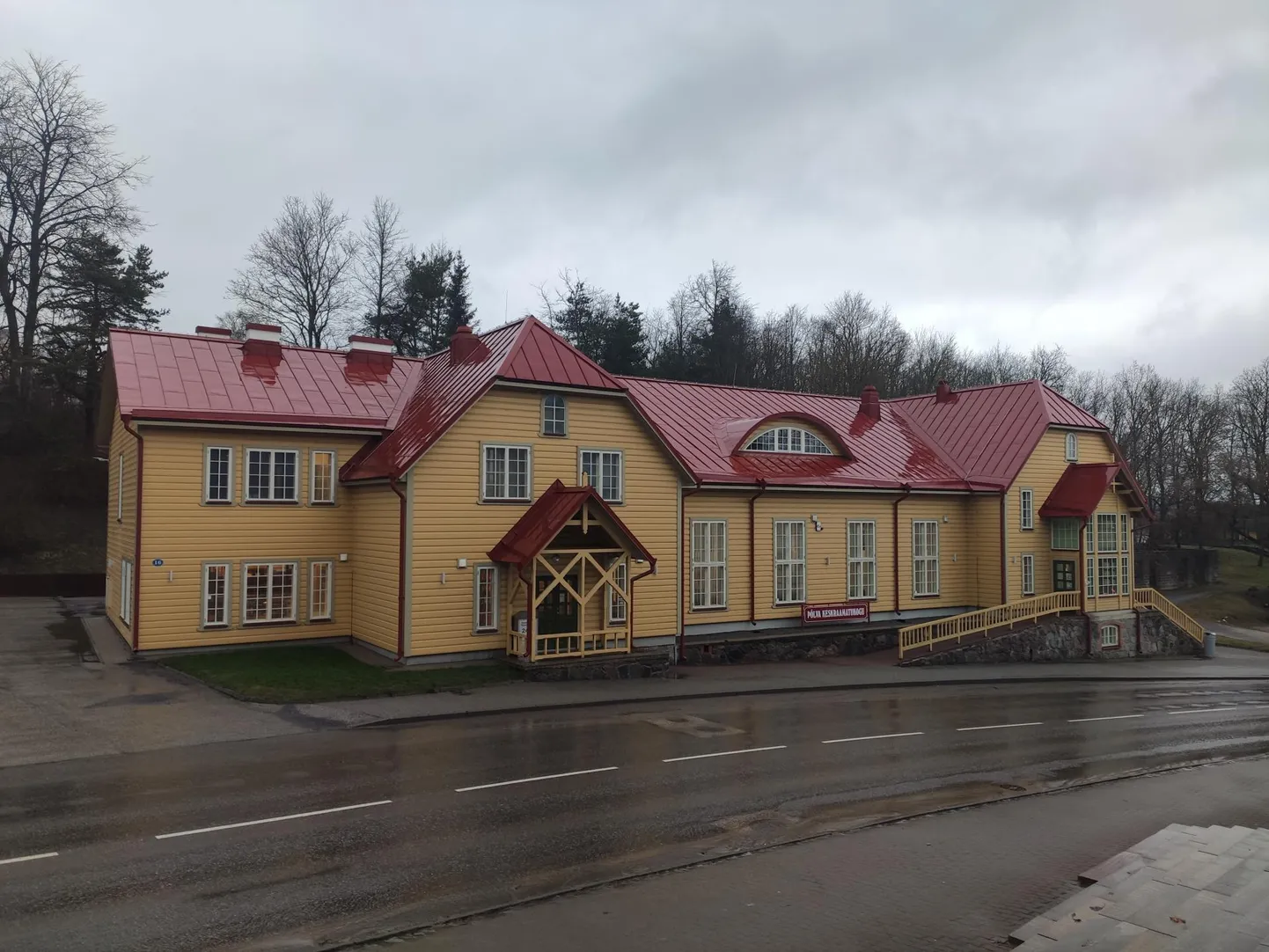 Põlva keskraamatukogus kasvas mullu laenutuste arv võrreldes 2019. aastaga 788 võrra.