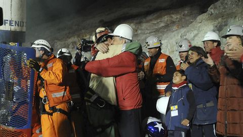 Mis on saanud kümnendi eest 69 päevaks maa alla jäänud Tšiili kaevuritest?