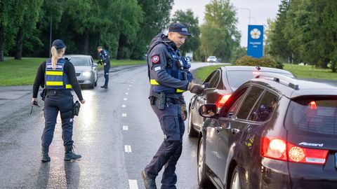 Folgiõhtu puhumisreidiga avastati nii alko- kui narkojoobes juhte
