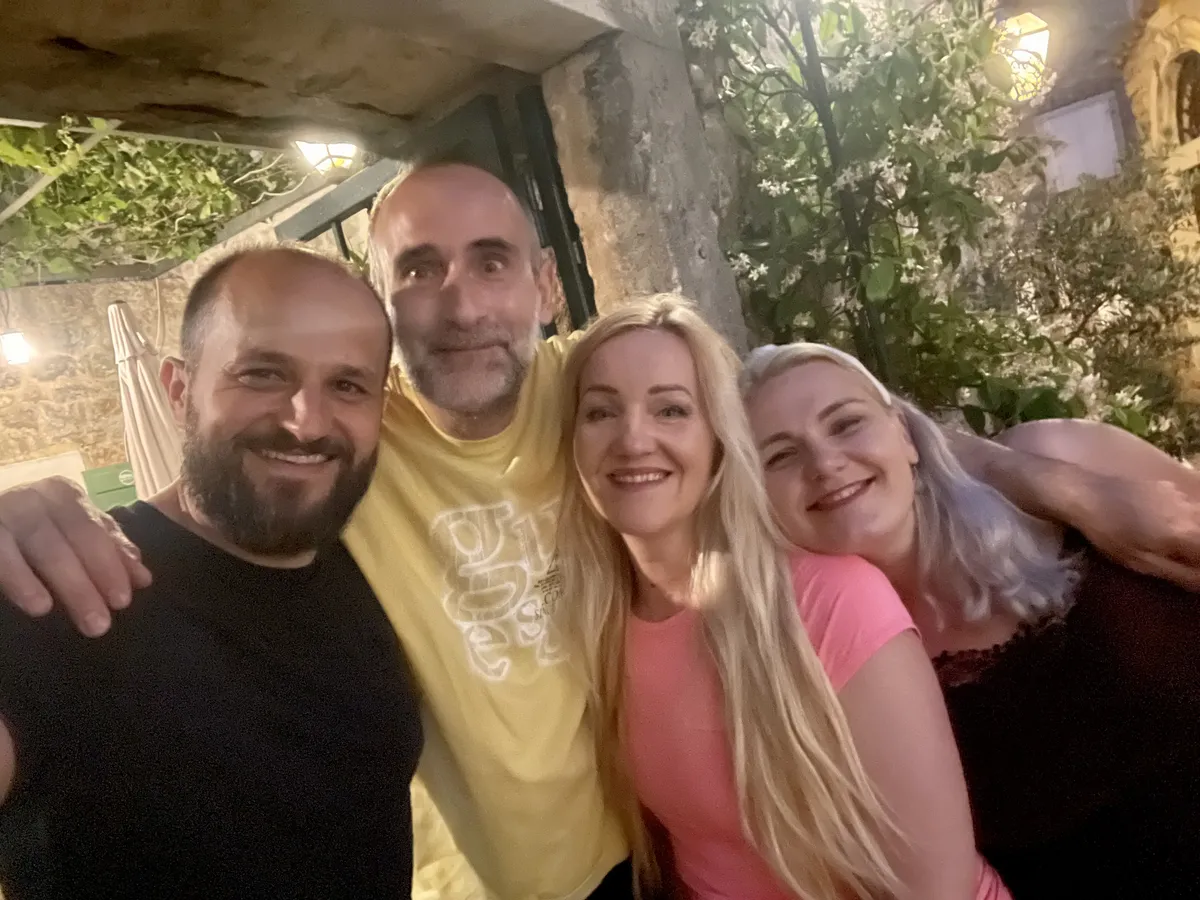 Royal Gardeni pererahvas ja meie - me vennastusime!
