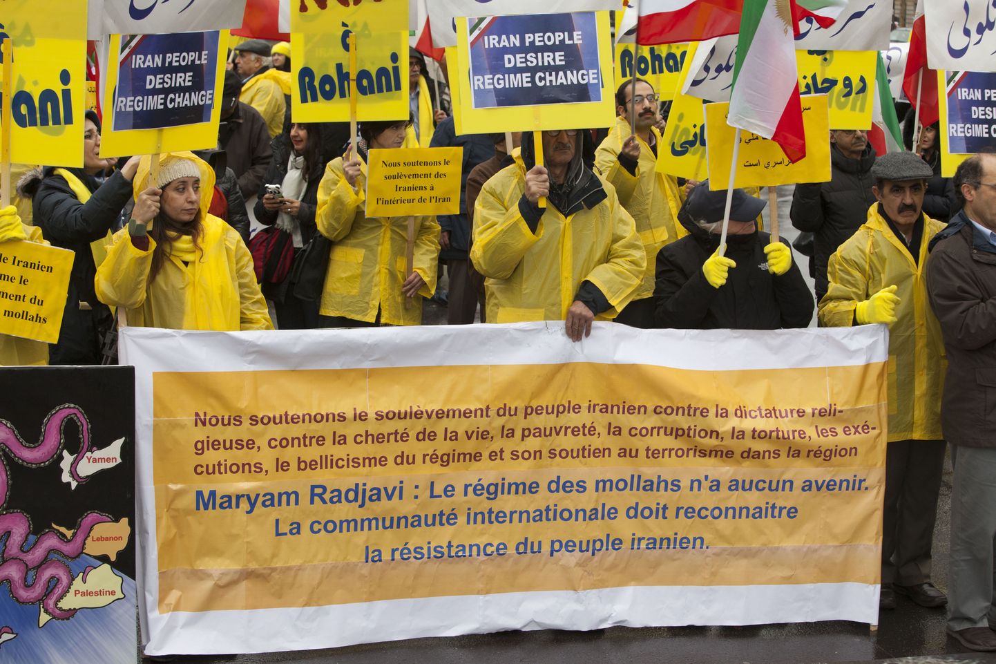 Iraani valitsusvastaste toetusmeeleavaldus Pariisis.