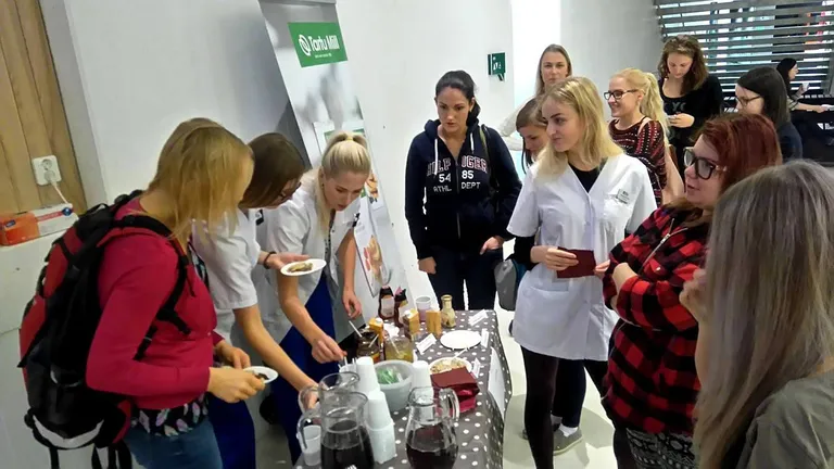 Pannkoogihommik Tartu tervishoiu kõrgkoolis.
