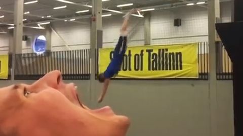 Видео: забавный клип эстонских акробатов прославился на весь мир