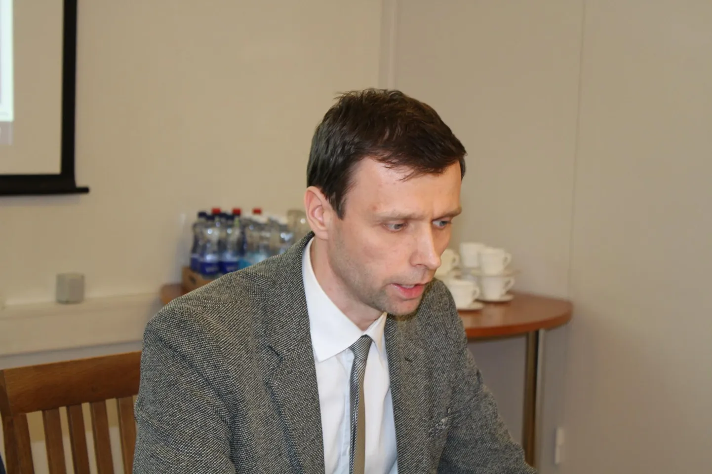 Tapa vallavolikogu esimees Maksim Butšenkov 25.04.2024 volikogu istungil.
