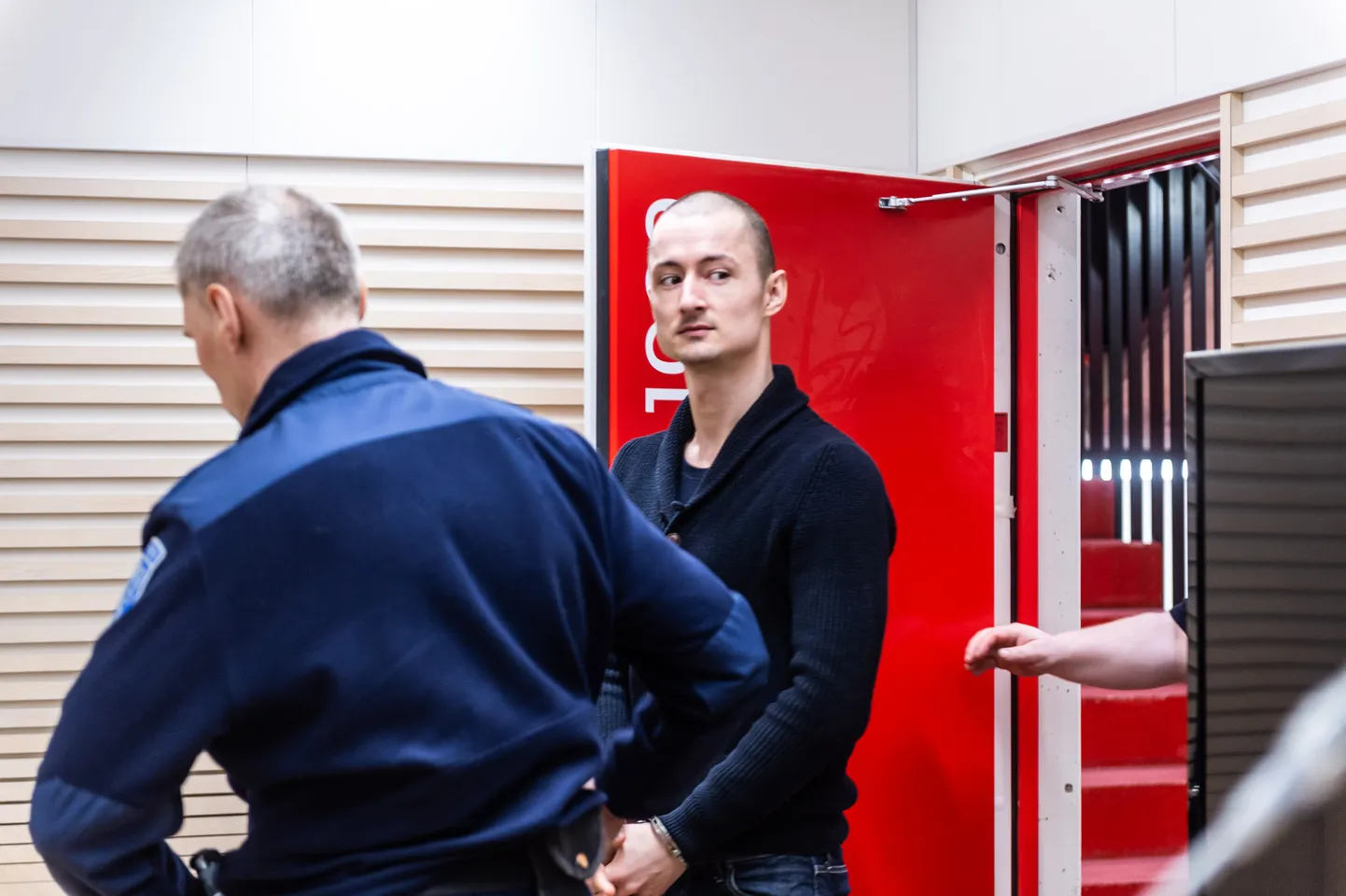 Харьюский уездный суд передал Кирилла Белорусова властям Великобритании.