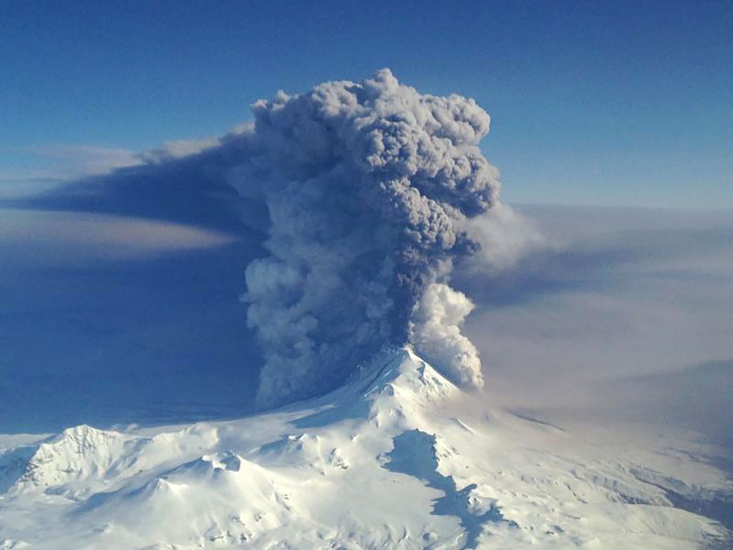 Eelmisel esmaspäeval purskas Alaskal alles Aleuutide saarestikus asuv Pavlovi vulkaan.