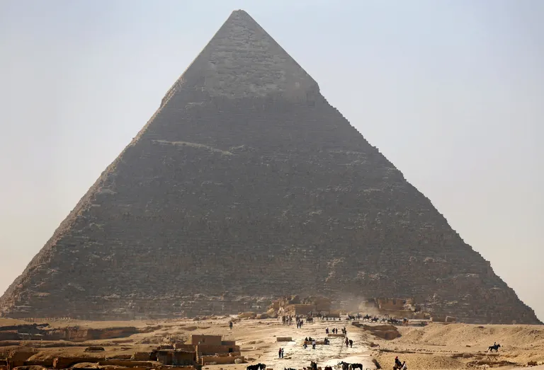 Giza Suur püramiid