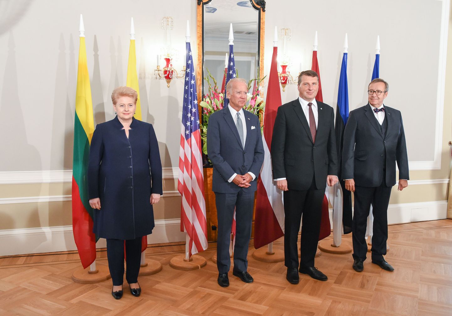 USA asepresident Joe Biden koos Eesti, Läti ja Leedu presidentidega.