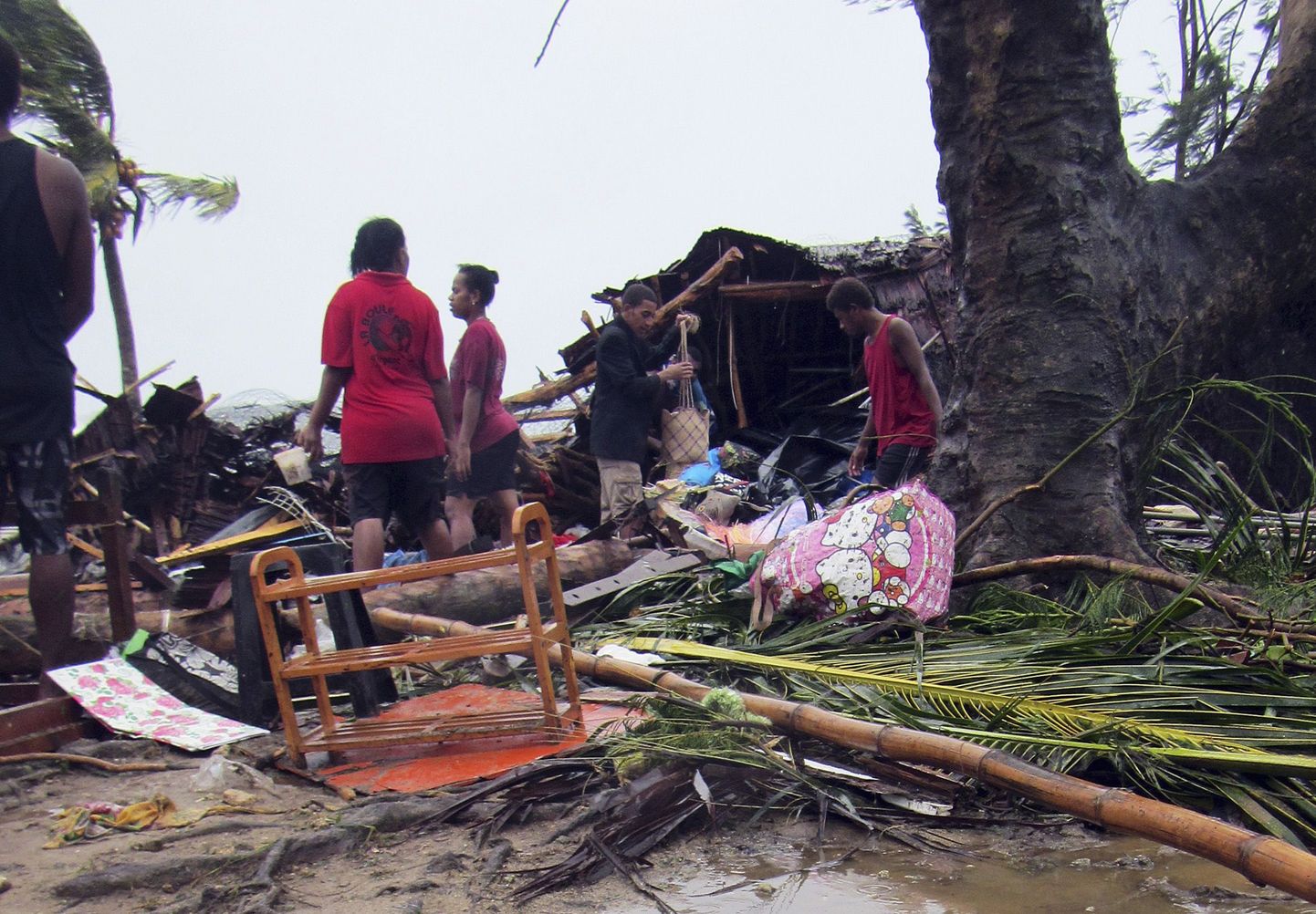Островное государство Вануату сильно пострадало от циклона "Пэм".