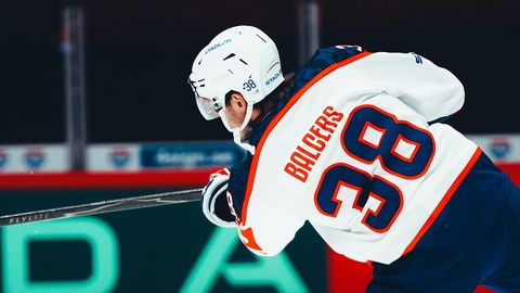 Latvijski hokejist Balcers blesti v švicarski ligi NL