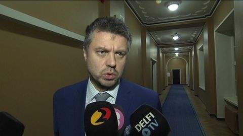 Reporter: Urmas Reinsalu jätkab ministrina!