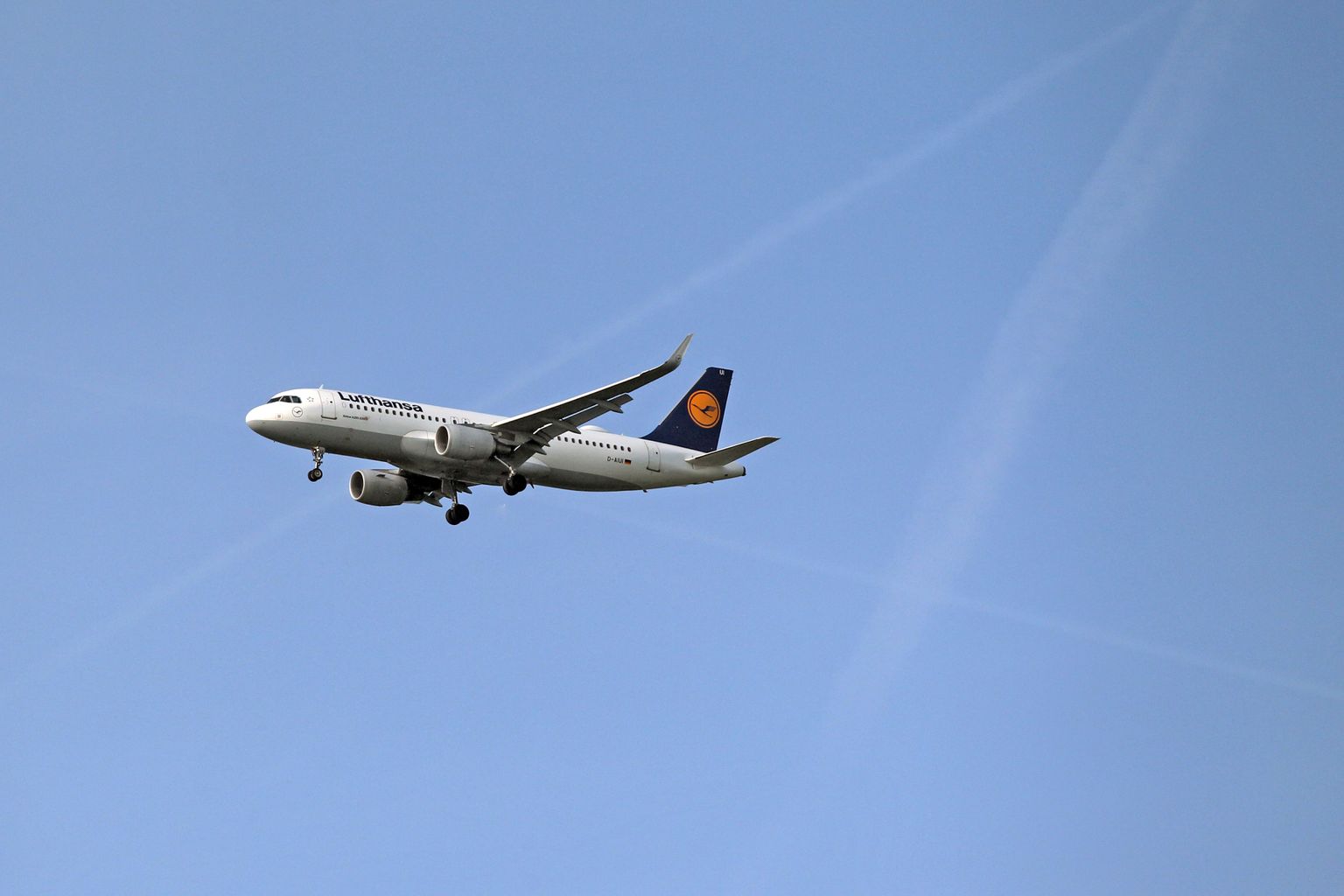 Frankfurdi lennuväli on Lufthansa tähtsaimaks sõlmlennujaamaks.