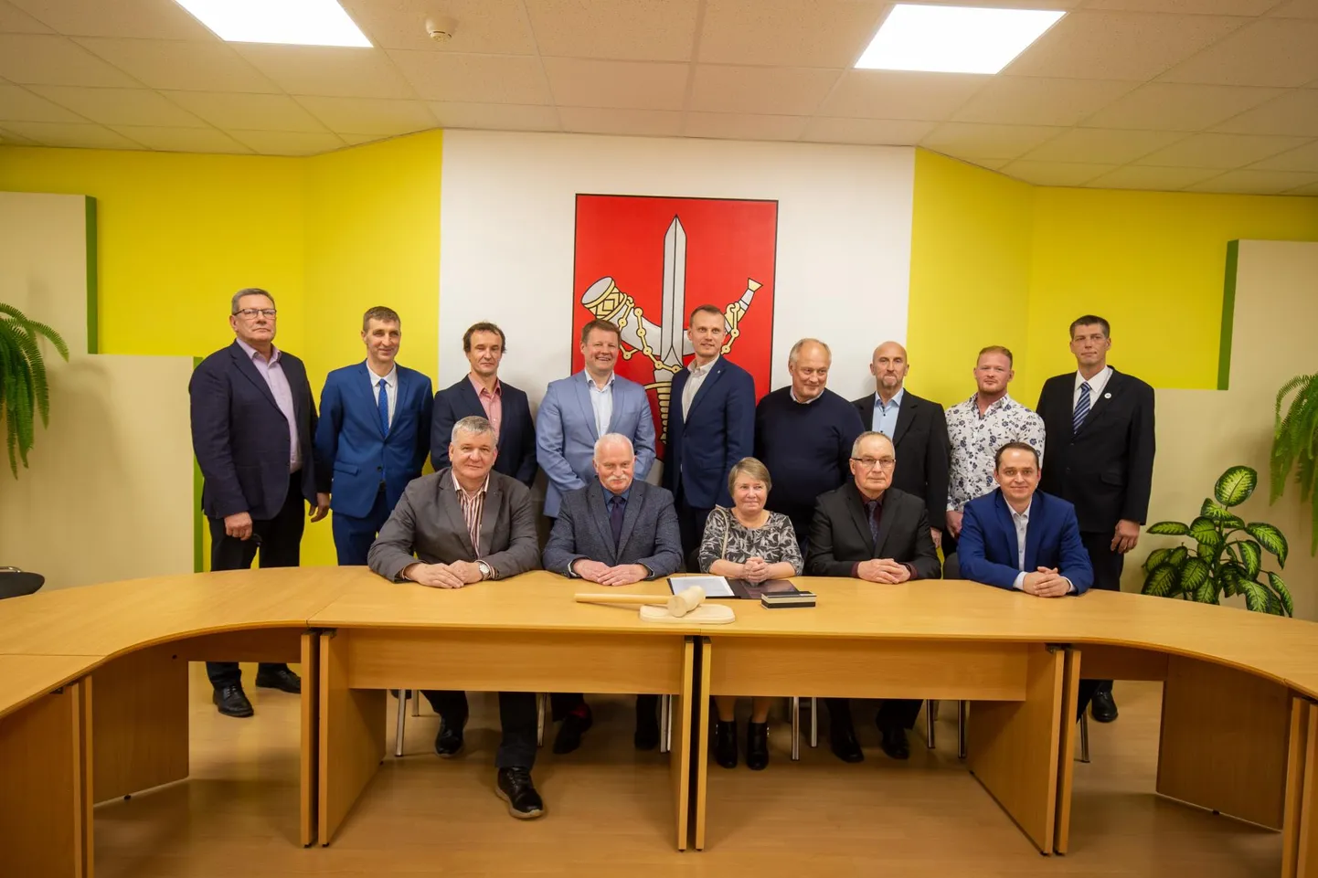 Viiest nimekirjast koosnev Põhja-Sakala koalitsioon lubab korda teha koolimajad.