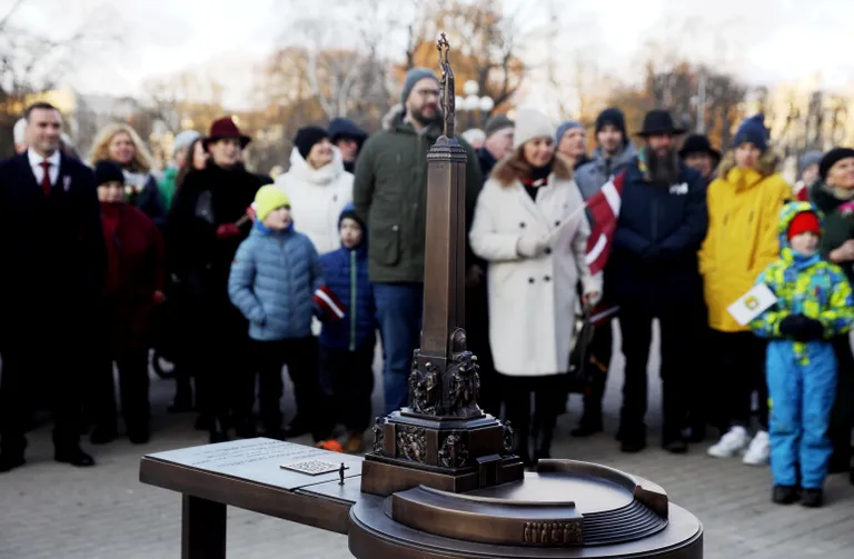 Миниатюра памятника Свободы для незрячих
